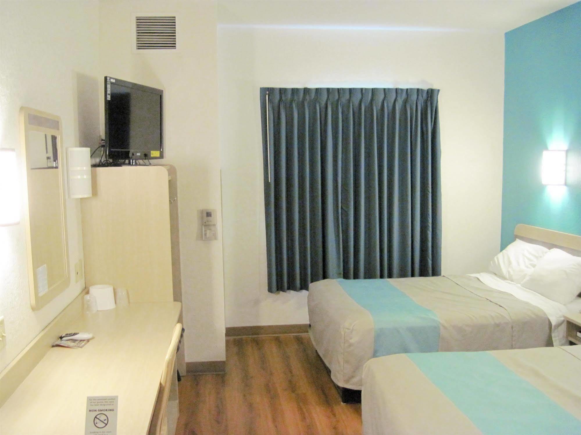 Motel 6-Avoca, Ia Exteriér fotografie