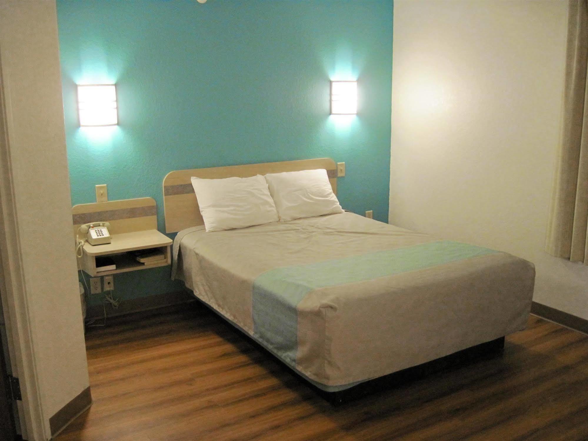 Motel 6-Avoca, Ia Exteriér fotografie